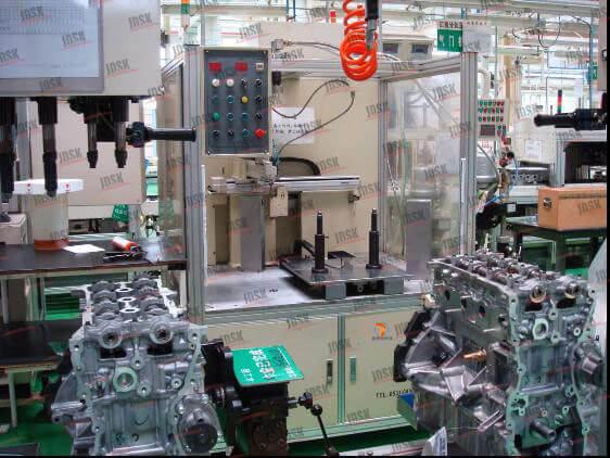 發(fā)動機(jī)裝配線