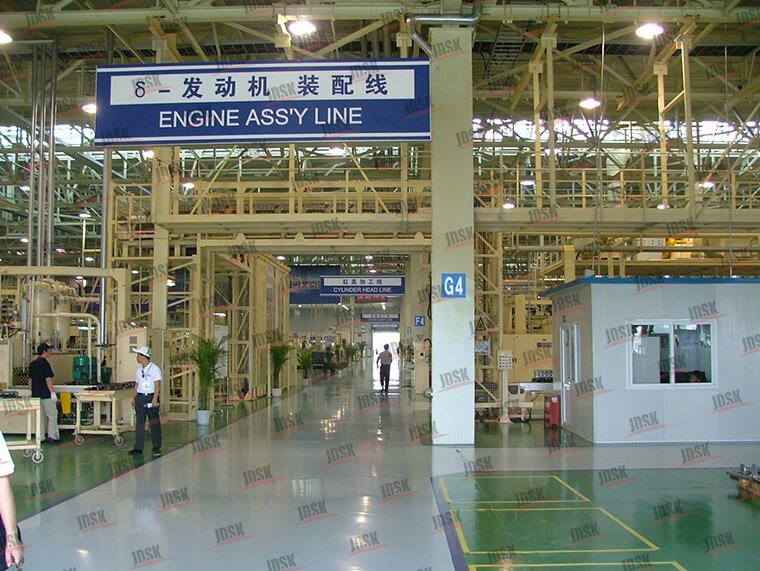 發(fā)動機(jī)裝配線